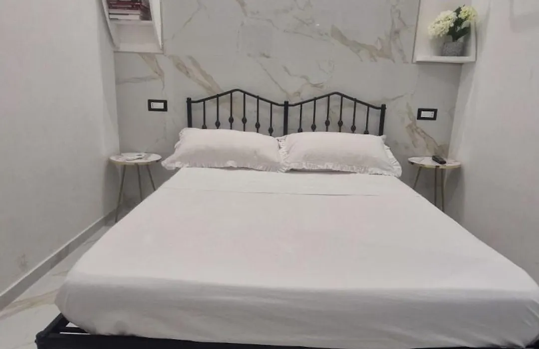 B&B Nel Centro Storico O'Vicolo E Napoli-1